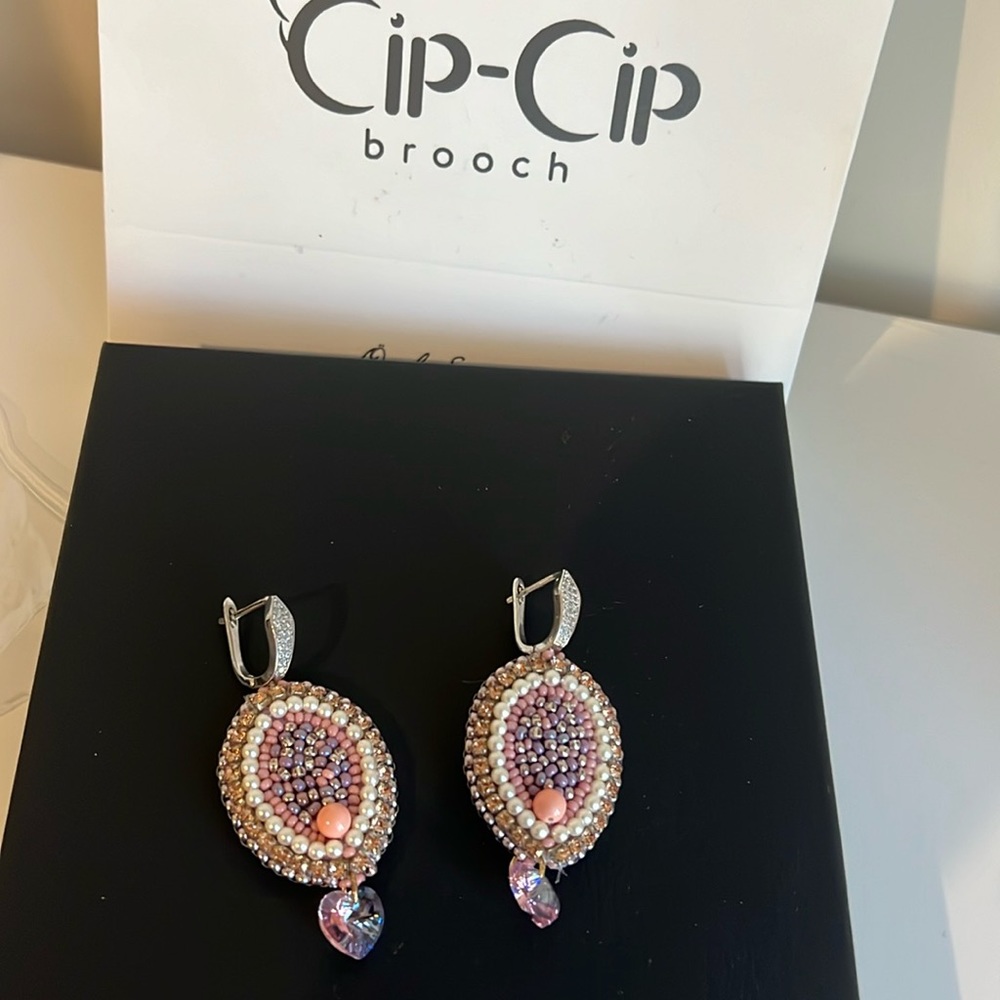 cipcipbrooch New bros. Swarovski gas, pearl Ve
Japanese pearls are used